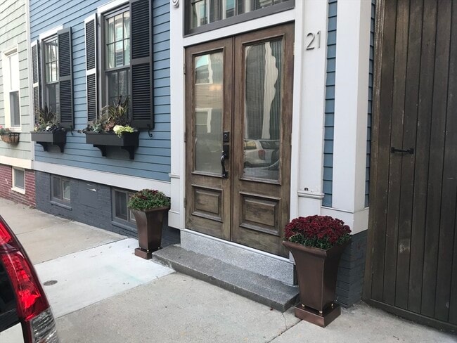 21 Trenton St in Boston, MA - Building Photo - Building Photo