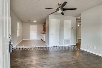 3933 SW 24th St in Oklahoma City, OK - Building Photo - Building Photo