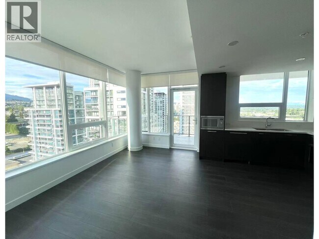 2425 Alpha Ave in Burnaby, BC - Building Photo - Building Photo