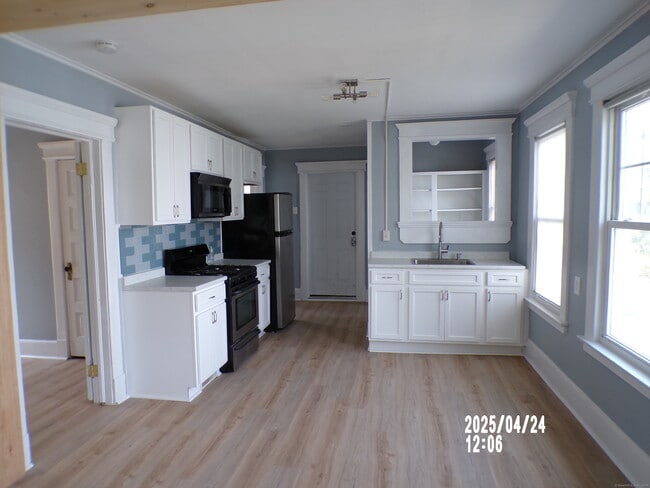 72 Washington Ave in Hamden, CT - Building Photo - Building Photo