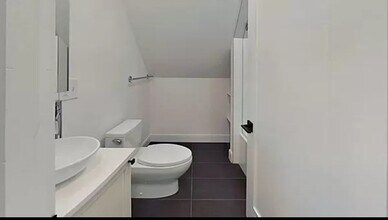 46 Ridgemont St, Unit 3 in Boston, MA - Foto de edificio - Building Photo