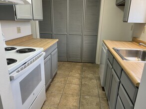 307 N 1st St in Tooele, UT - Building Photo - Building Photo