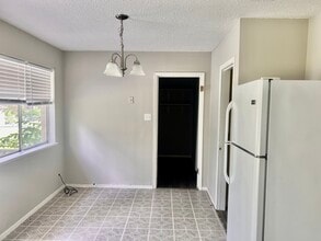 311 Ivy St in New Llano, LA - Building Photo - Building Photo