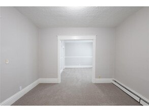 678 Hawthorne Ave E in St. Paul, MN - Building Photo - Building Photo