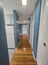 180 Nesmith St, Unit 11 in Lowell, MA - Building Photo - Building Photo