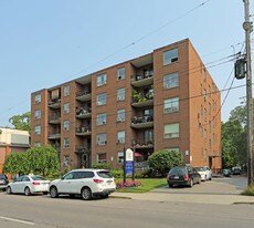 Royal Suites Apartments