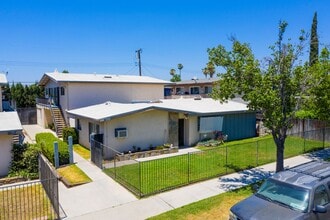 905 N Vineyard Ave in Ontario, CA - Building Photo - Primary Photo