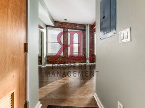 1131 N High St in Columbus, OH - Building Photo - Building Photo