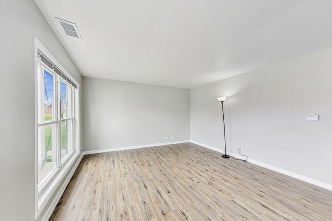 1503 McKool Ave in Streamwood, IL - Building Photo - Building Photo
