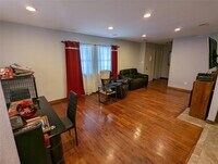 4604 Gunter St photo'