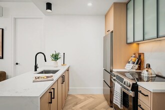 313 E 17th St, Unit 8C in New York, NY - Building Photo - Building Photo