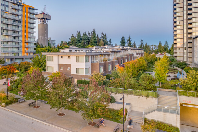 CentreBlock in Burnaby, BC - Building Photo - Building Photo