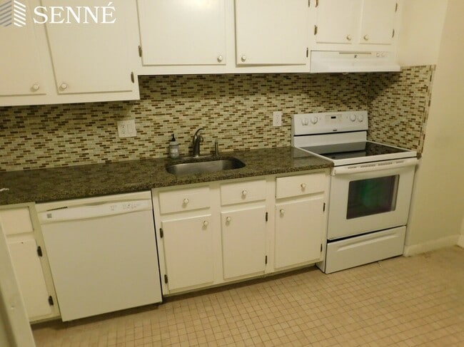 9 Chauncy St, Unit 23 in Cambridge, MA - Foto de edificio - Building Photo