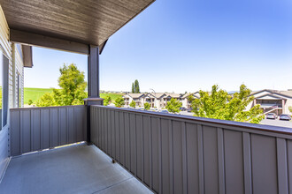 Residences at Whispering Hills in Pullman, WA - Foto de edificio - Building Photo