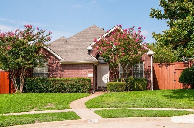 property at 6849 Forest Hills Dr