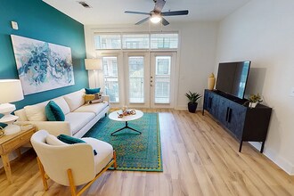 1099 Yale St in Houston, TX - Building Photo - Building Photo