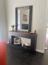 7447 Cambridge St in Houston, TX - Building Photo - Building Photo