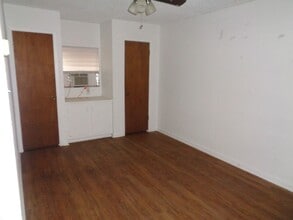607 E North 16th St in Abilene, TX - Building Photo - Building Photo