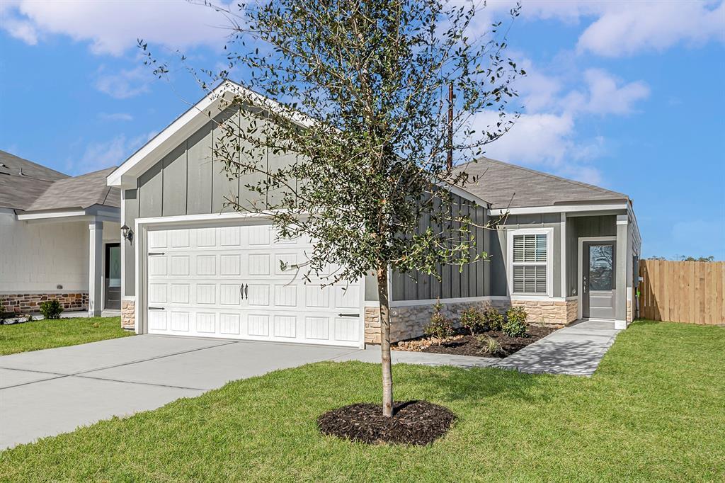 8213 Burnt Orchid Dr in Houston, TX - Foto de edificio