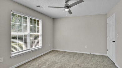 LYNX Gate City in Greensboro, NC - Building Photo - Building Photo