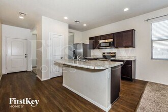 11316 E Cliffrose Ln in Florence, AZ - Building Photo - Building Photo