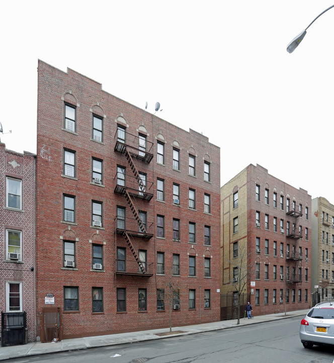 2772 Valentine Ave in Bronx, NY - Building Photo