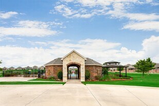 8512 Meadow Sweet Lane in Fort Worth, TX - Building Photo