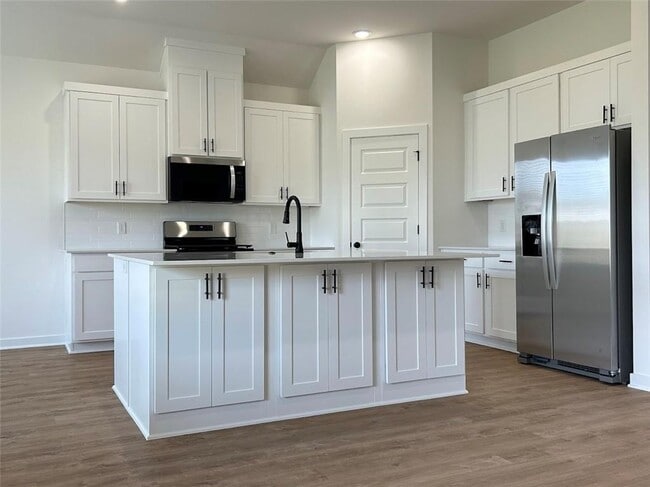 property at 522 N Goose Xing