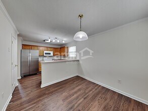 108 Hampshire Dr in Mooresville, NC - Foto de edificio - Building Photo