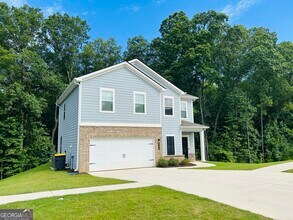 143 Chapel Hl Pkwy in Newnan, GA - Building Photo - Building Photo