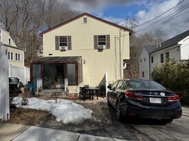 23 Thurston Rd in Newton, MA - Building Photo
