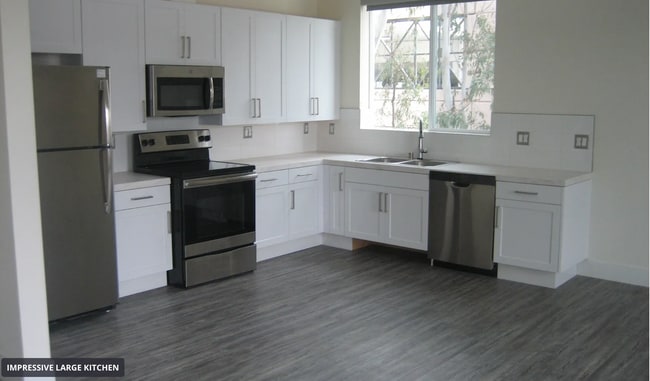 11115 McCormick St, Unit Unit#403 in North Hollywood, CA - Foto de edificio - Building Photo