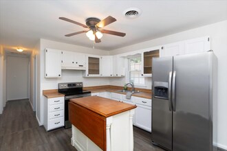 129a Manor Ave N in Chestertown, MD - Foto de edificio - Building Photo