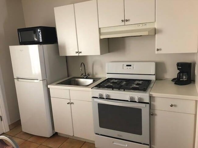 property at 3228 Smugglers Cv
