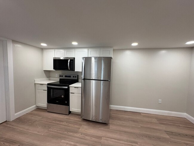 The Everly in Roanoke, VA - Foto de edificio - Interior Photo