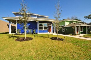 706 W N Loop Blvd in Austin, TX - Building Photo