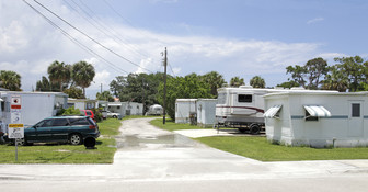 Bell's Mobil Home Park Apartments