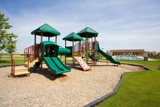 4590 Legend Trail in New Braunfels, TX - Building Photo - Building Photo