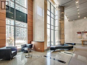 219-2219 Fort York Blvd in Toronto, ON - Building Photo - Building Photo