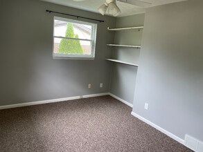 4988 Dee Mar Ave SW in Navarre, OH - Building Photo - Building Photo