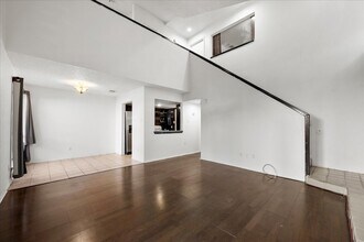 9572 Windswept Ln, Unit 9572 in Houston, TX - Building Photo - Building Photo
