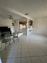 250 NW 102nd St, Unit Beautiful Home in Miami, FL - Building Photo - Building Photo