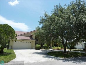 5365 NW 107th Ave in Coral Springs, FL - Building Photo - Building Photo