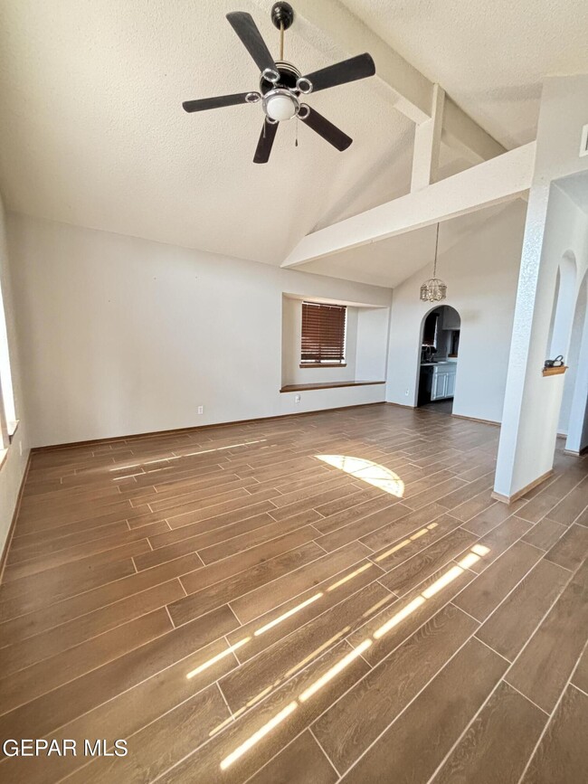 10960 Ernie Banks Dr in El Paso, TX - Building Photo - Building Photo