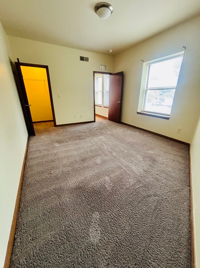 450 Massachusetts Ave, Unit 201 in Indianapolis, IN - Building Photo - Building Photo