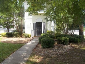 9301 Amy Dr in Charlotte, NC - Building Photo - Building Photo