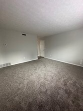 2663-2671 Medary Ave in Columbus, OH - Foto de edificio - Building Photo