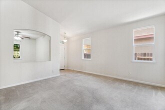 312 Lone Spur Dr in Folsom, CA - Building Photo - Building Photo