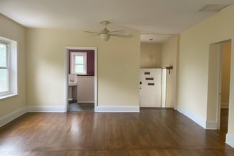 362 Springtown Rd, Unit REAR in New Paltz, NY - Building Photo - Building Photo