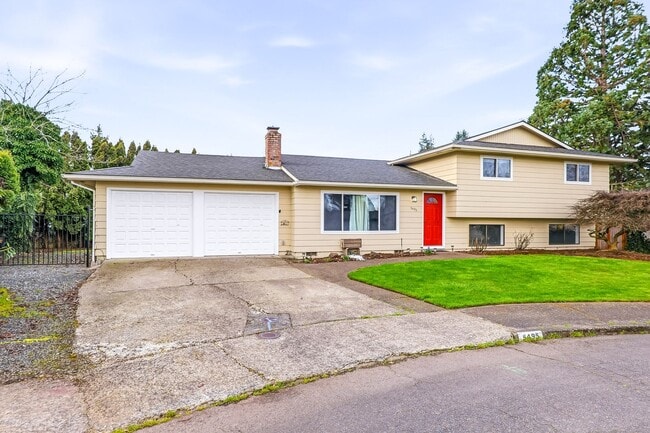 5495 Chetco Ct NE in Keizer, OR - Foto de edificio - Building Photo